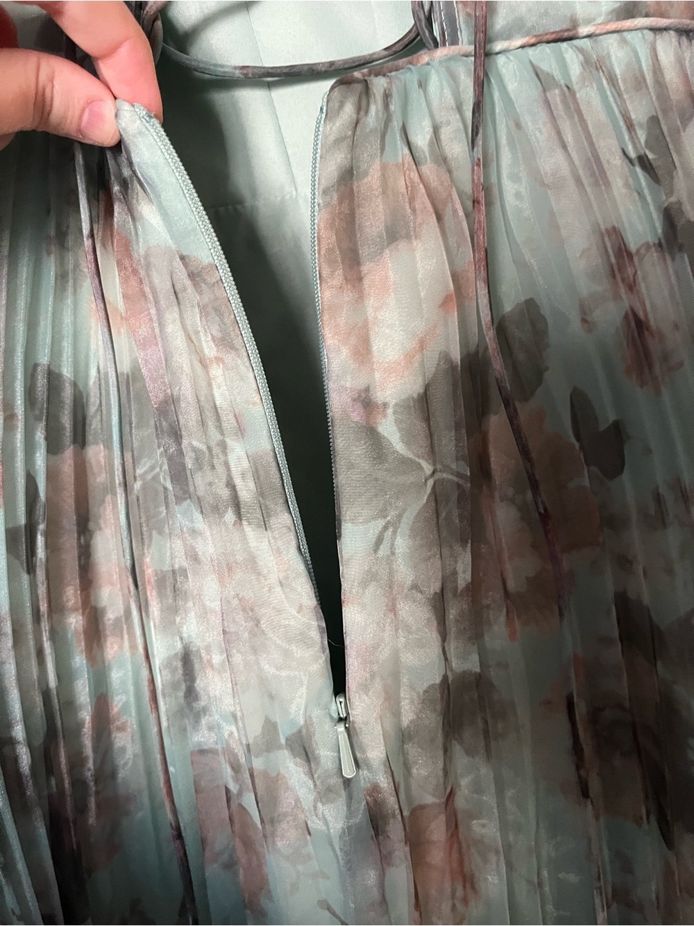 Most Beautiful Day Sage Multi Floral Print Organza Maxi Dress | NWT | XS - Picture 6 of 8